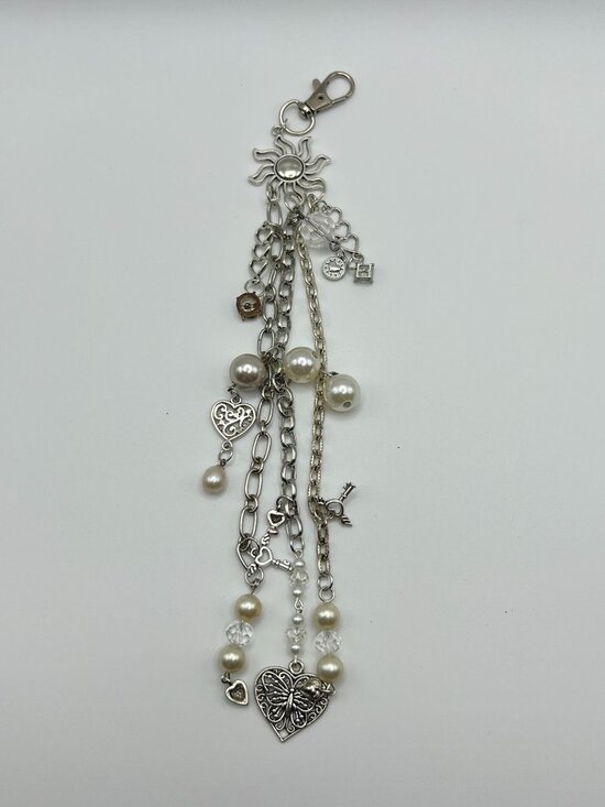 None Accessories - Silver Multi-Charm Bracelet With Pearls Sun Heart & Key Pendants Chain Links & L